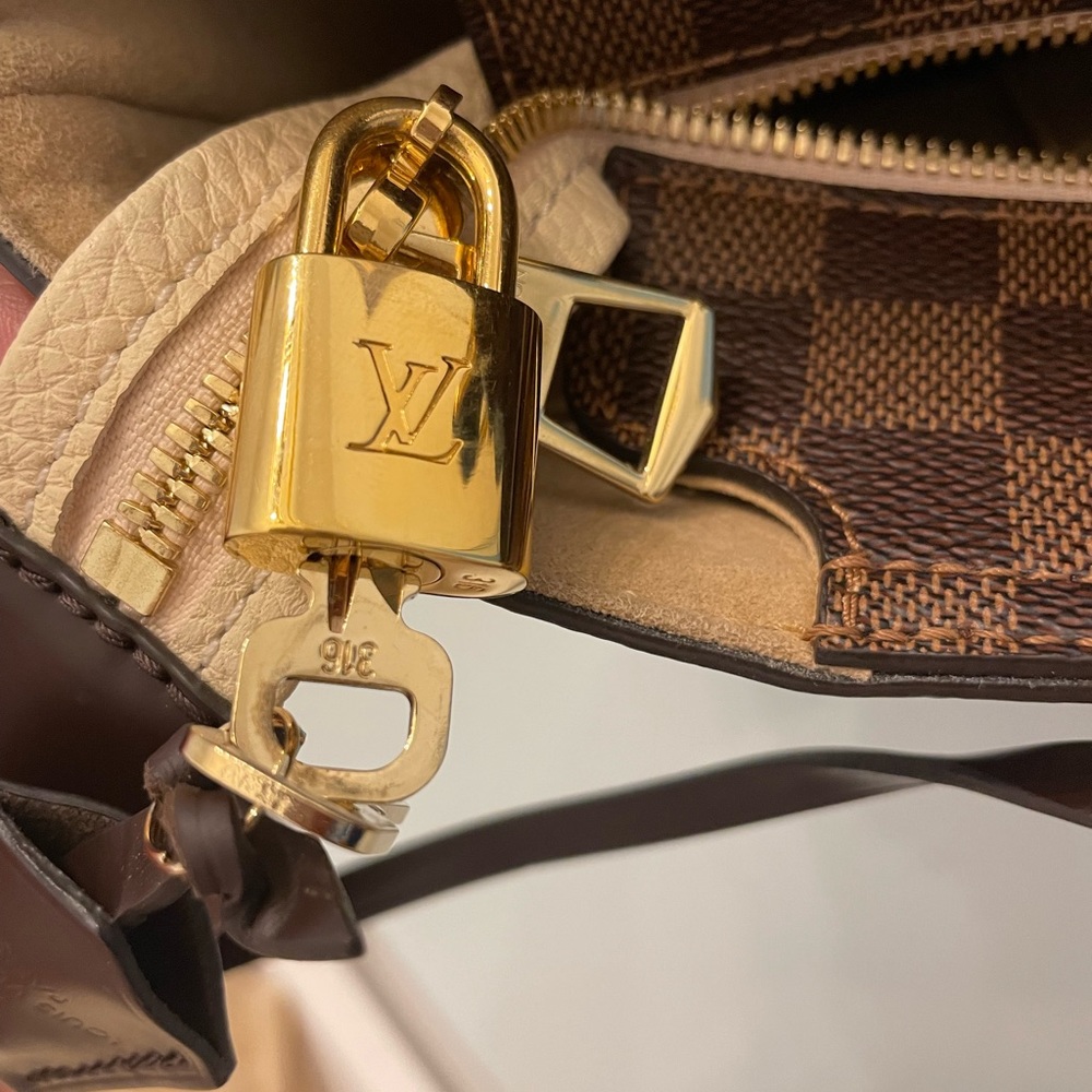 Louis Vuitton Damier Shoulder Bag with zipper Brown Cream (W/ lock & key) N44022 - Picture 8 of 15